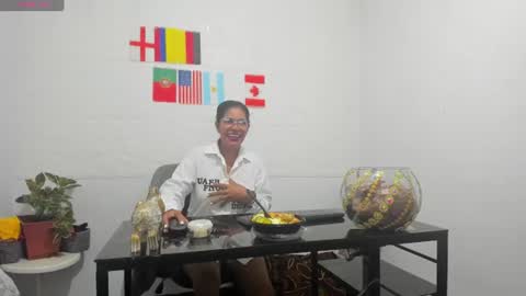 Snapshot of miss_clarepocahose chatting on 06/14/26, 02:24 Clare PocaHose online show from 06/14/26, 02:24