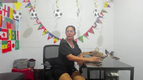 Snapshot of miss_clarepocahose chatting on 06/19/26, 12:59 Clare PocaHose online show from 06/19/26, 12:59