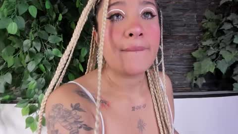 Danika online show from 09/10/25, 10:59