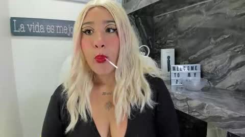 Danika online show from 11/04/25, 10:58