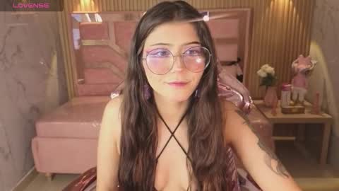 Snapshot of miss_devil_s chatting on 03/20/26, 03:00 miss_devil_s online show from 03/20/26, 03:00