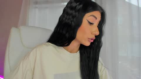 Snapshot of miss_diamond__ chatting on 02/13/26, 08:43 miss_diamond__ online show from 02/13/26, 08:43