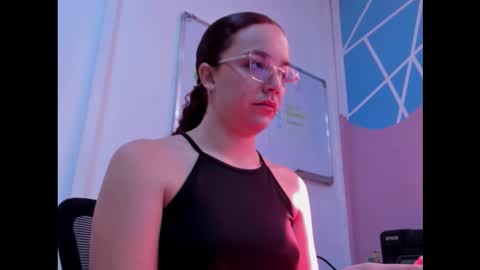 Snapshot of miss_dior1 chatting on 02/20/26, 02:50 miss_dior1 online show from 02/20/26, 02:50