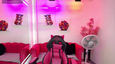 Melanie online show from 09/24/25, 12:30