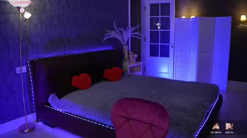 Snapshot of miss_elias chatting on 02/13/26, 03:19 Elia online show from 02/13/26, 03:19