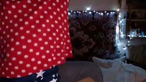 Elis online show from 12/27/24, 02:54