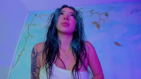 miss_evans_ online show from 11/22/25, 08:13