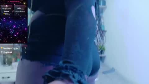 Snapshot of miss_evans_ chatting on 04/29/26, 03:38 miss_evans_ online show from 04/29/26, 03:38