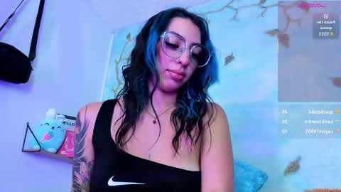 Snapshot of miss_evans_ chatting on 05/08/26, 03:34 miss_evans_ online show from 05/08/26, 03:34