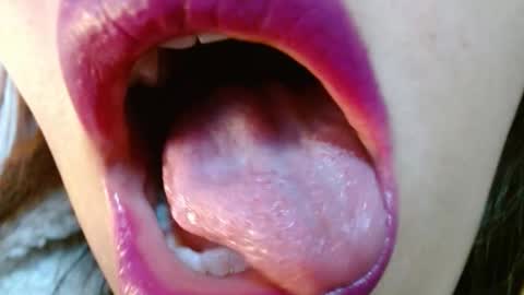 Miss Evoleth online show from 11/16/25, 09:26