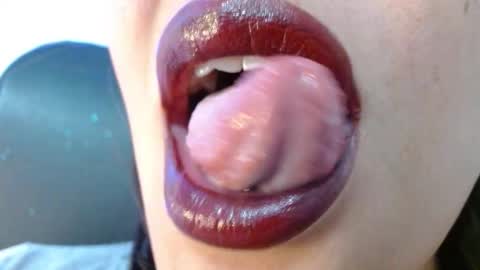 Miss Evoleth online show from 01/19/26, 10:08