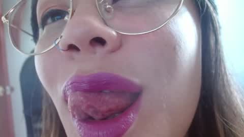 Miss Evoleth online show from 05/25/26, 07:42