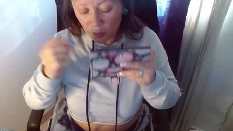 Snapshot of miss_evoleth2 chatting on 06/19/26, 09:40 Miss Evoleth online show from 06/19/26, 09:40