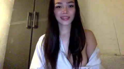 Lara online show from 09/18/25, 08:16