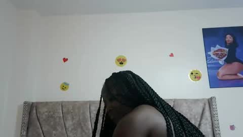 miss_godess online show from 11/23/25, 03:23