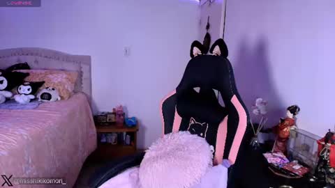 Snapshot of miss_hikikomori chatting on 07/16/26, 09:59 Asami online show from 07/16/26, 09:59