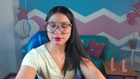 Snapshot of miss_honey1 chatting on 02/09/25, 11:25 miss_honey1 online show from 02/09/25, 11:25