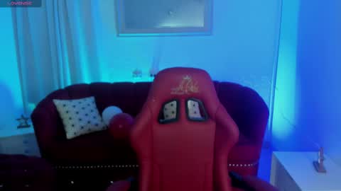 Isabella online show from 03/10/25, 08:01