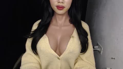 Lyn online show from 02/01/26, 04:27