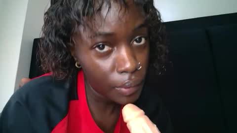 SensuElle  WHAT I DONT SHOW HERE... YOULL ONLY SEE IN PRIVATE  online show from 11/17/25, 05:46