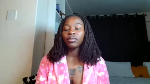 Snapshot of miss_kiarrafit chatting on 03/14/26, 02:00 Miss Kiarrafit online show from 03/14/26, 02:00