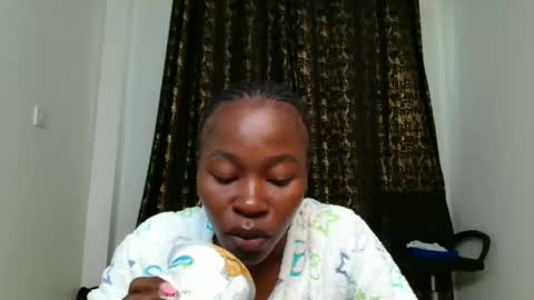 Snapshot of miss_kiarrafit chatting on 05/13/26, 01:30 Miss Kiarrafit online show from 05/13/26, 01:30