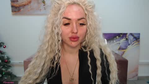 miss_kiten online show from 02/02/25, 11:42