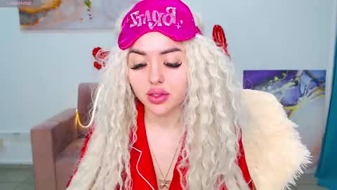 miss_kiten online show from 02/18/25, 03:53