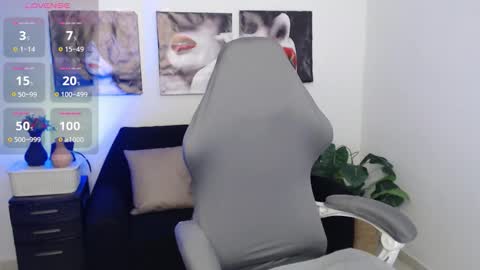 Laila online show from 11/03/25, 01:40