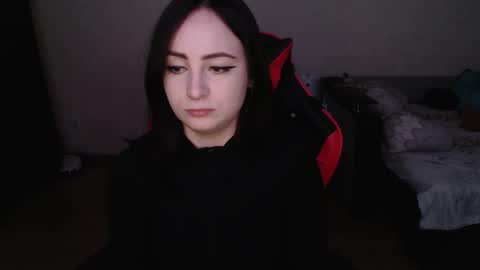 Snapshot of miss_laralynne chatting on 10/31/25, 03:46 miss_laralynne online show from 10/31/25, 03:46