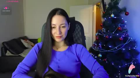 Laura online show from 12/11/24, 02:44