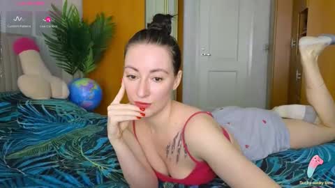 Laura online show from 09/19/25, 10:05