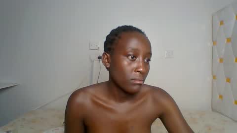 Snapshot of miss_lolah7 chatting on 04/29/26, 05:30 miss_lolah7 online show from 04/29/26, 05:30