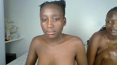 Snapshot of miss_lolah7 chatting on 05/04/26, 12:01 miss_lolah7 online show from 05/04/26, 12:01