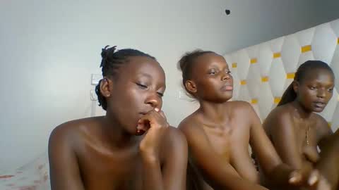 Snapshot of miss_lolah7 chatting on 05/07/26, 11:54 miss_lolah7 online show from 05/07/26, 11:54