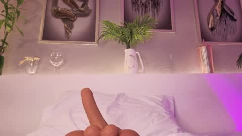   online show from 04/03/26, 03:26