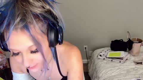 jessika mage online show from 12/21/24, 11:11