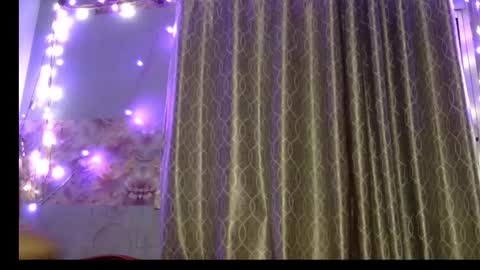 Mahi online show from 03/20/26, 07:30