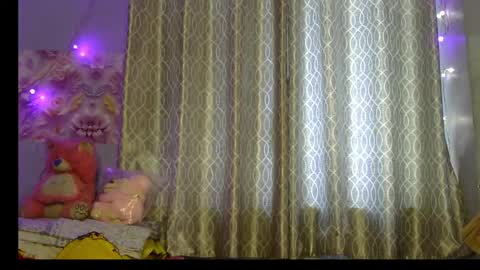 Snapshot of miss_mahi69 chatting on 04/24/26, 03:31 Mahi online show from 04/24/26, 03:31