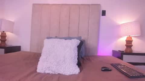 Snapshot of miss_milf_ chatting on 06/26/26, 07:51 miss_milf_ online show from 06/26/26, 07:51