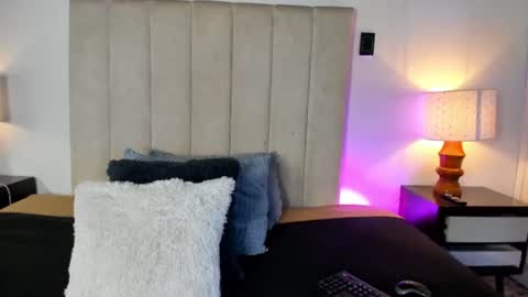 Snapshot of miss_milf_ chatting on 07/14/26, 07:41 miss_milf_ online show from 07/14/26, 07:41