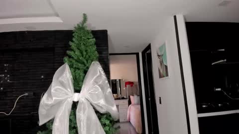 Goddess Myers  thumb up is important for me kisses  online show from 11/30/25, 01:04