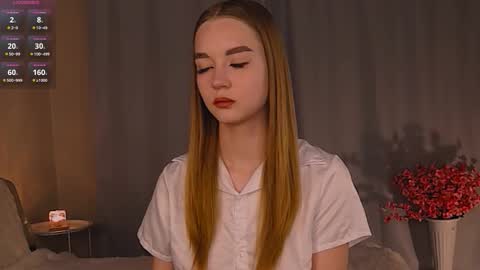 Nicole online show from 09/26/25, 11:09