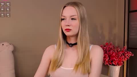 Nicole online show from 07/10/26, 11:07