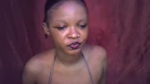 miss_rihanna2 online show from 10/27/25, 08:51