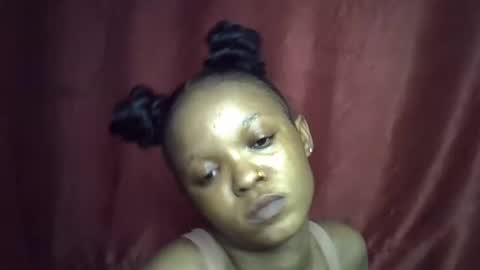 miss_rihanna2 online show from 12/05/25, 12:47