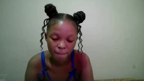miss_rihanna2 online show from 05/07/26, 10:42