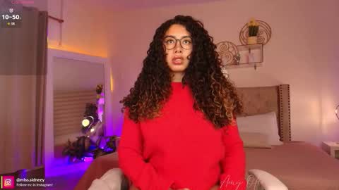 Amy Olivera online show from 10/28/25, 01:25