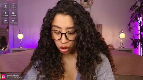 Amy Olivera online show from 11/13/25, 01:21