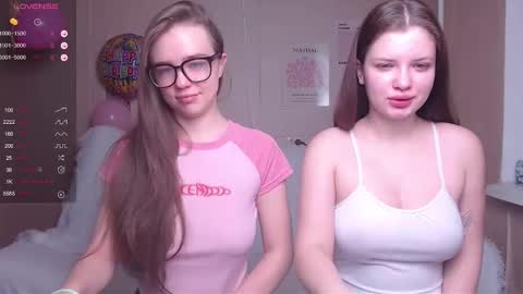 Snapshot of miss_sweetbb chatting on 12/12/24, 02:59 Bella online show from 12/12/24, 02:59